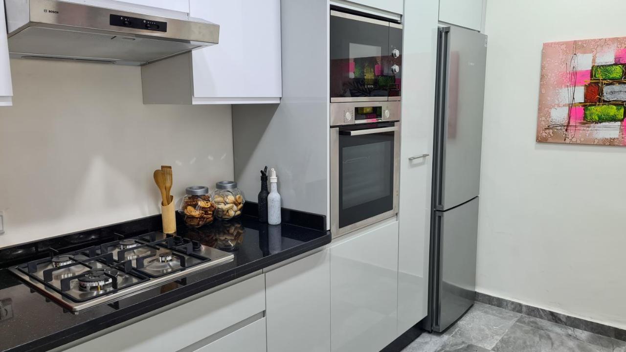Cosy 2 Bedrooms Apartment In The Heart Of Casablanca Kültér fotó